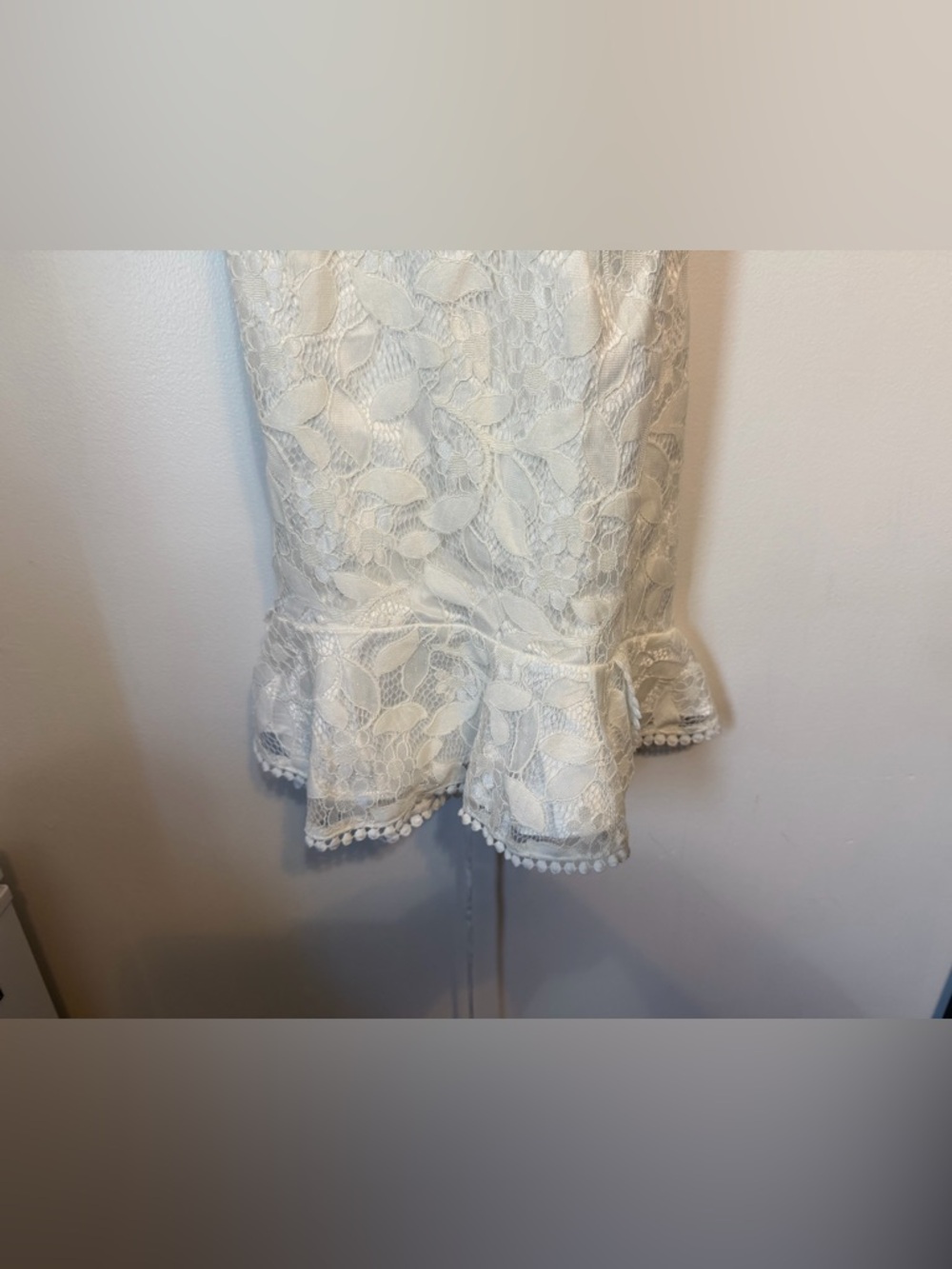 Hello Molly NWT Eyes On Me White Lace Backless Dress Size 6 Beach Bridal Sexy - Picture 6 of 10